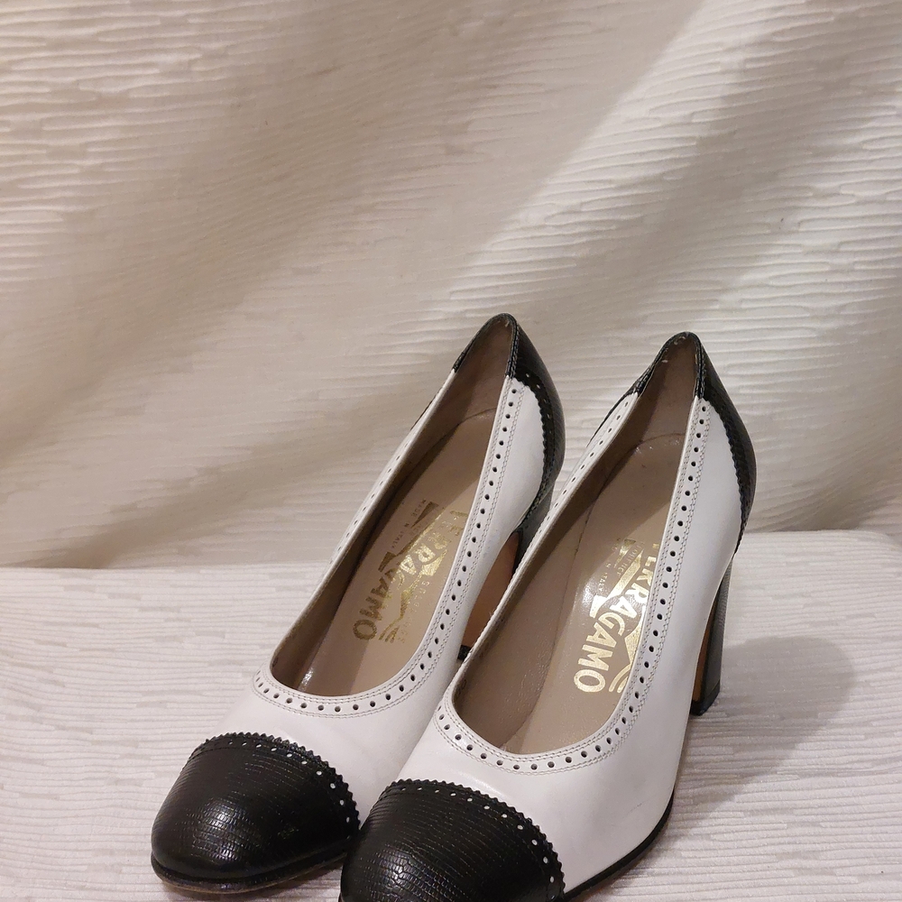 Leather Salvatore Ferragamo Black and White Heels Size 6.5 - Picture 4 of 15